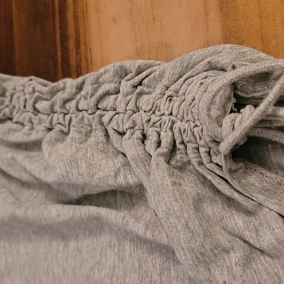 Be Fearless Women's Short Sleeve ruched side crew neck shirt - Picture 4 of 6